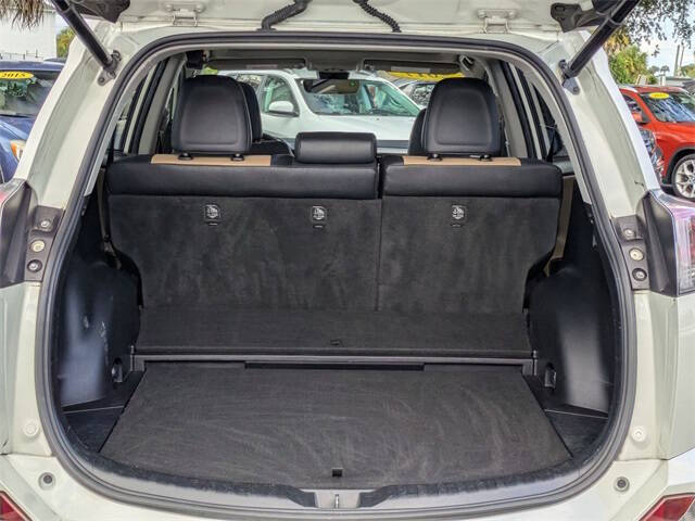 2017 Toyota RAV4 Hybrid Limited