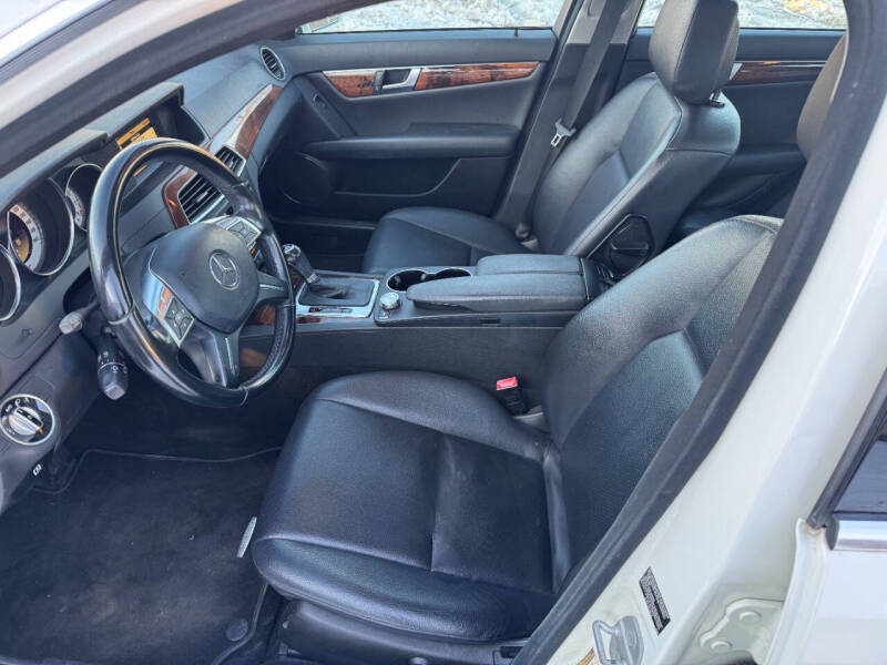 2012 Mercedes-Benz C-Class C 300 Luxury 4MATIC