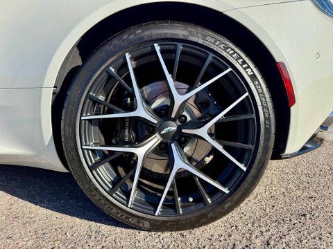 2025 Aston Martin DB12 V8