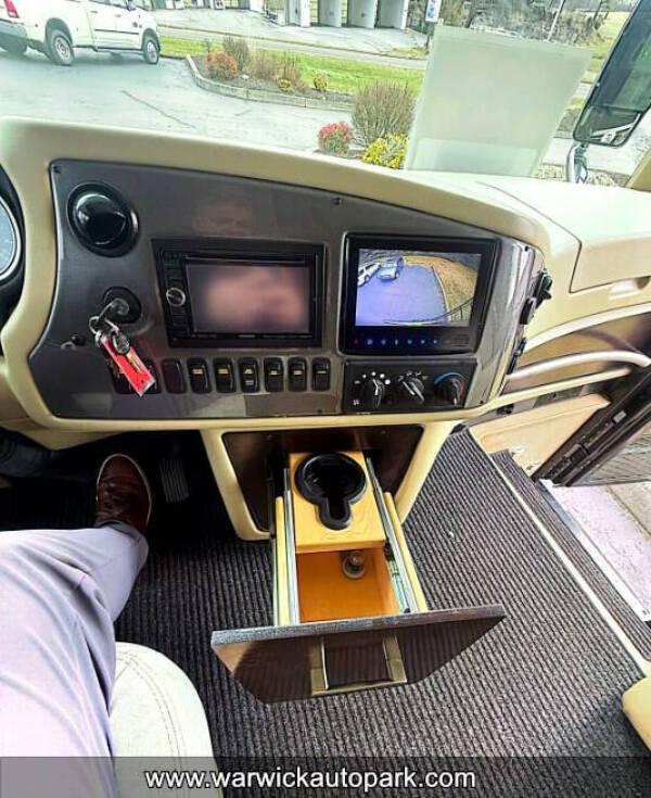 2015 Freightliner XCM Chassis
