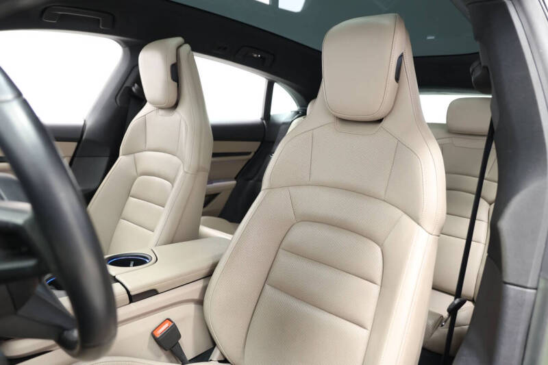 2022 Porsche Taycan 4 Cross Turismo