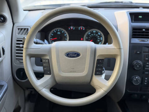 2011 Ford Escape XLS