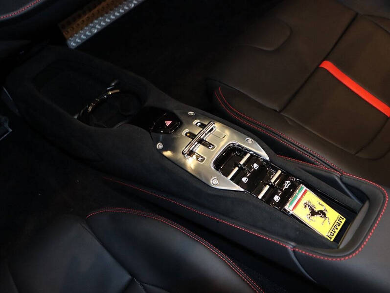 2023 Ferrari SF90 Spider