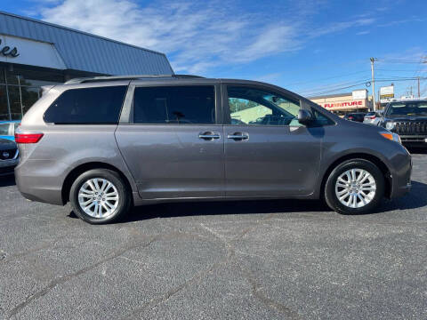 2017 Toyota Sienna