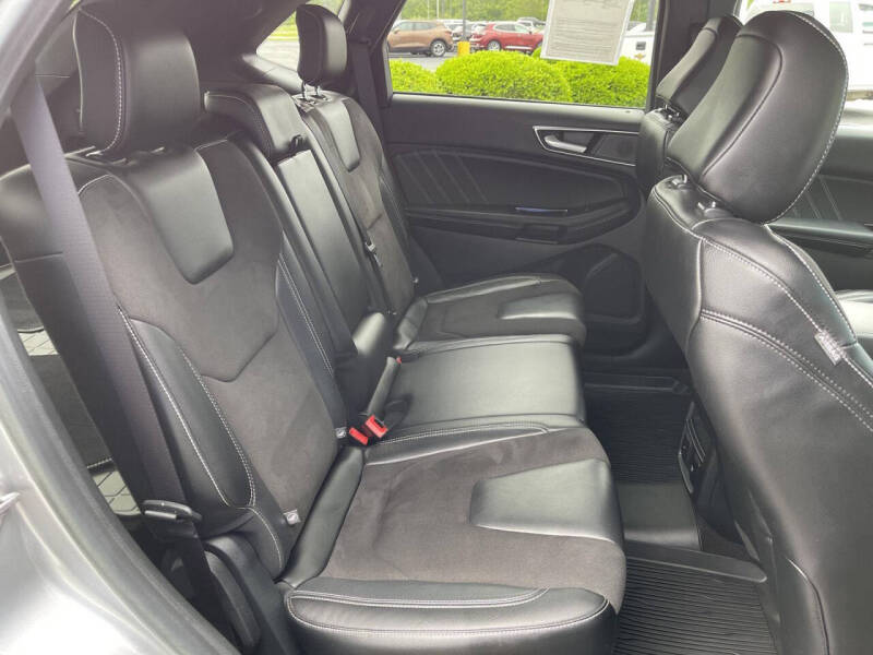 2020 Ford Edge ST