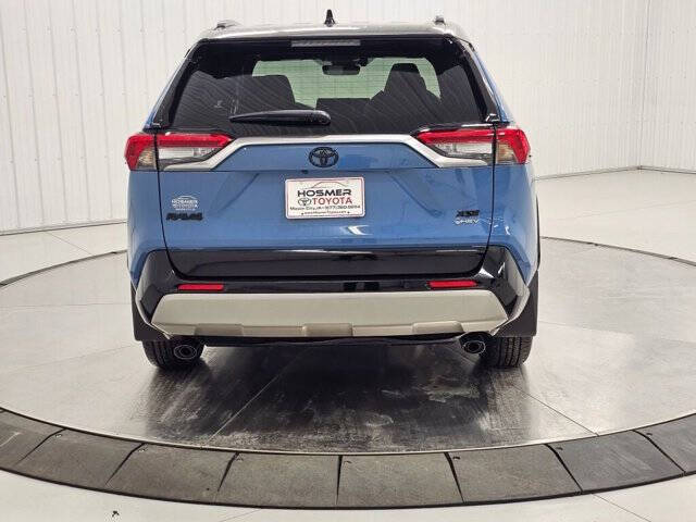 2025 Toyota RAV4 Hybrid XSE