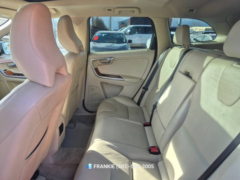 2015 Volvo XC60 T5 Drive-E Premier