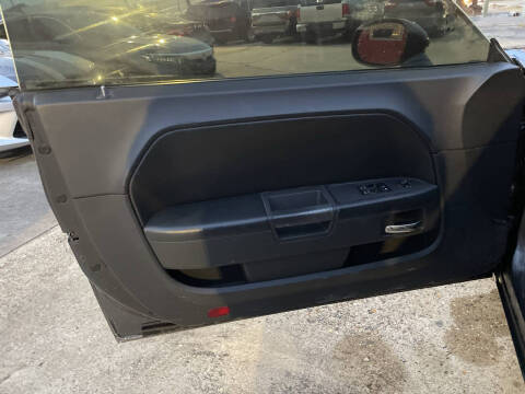 2013 Dodge Challenger SXT Plus