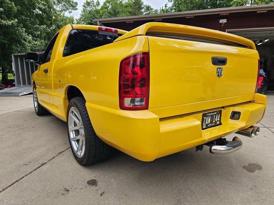 2005 Dodge Ram 1500 SRT-10 4