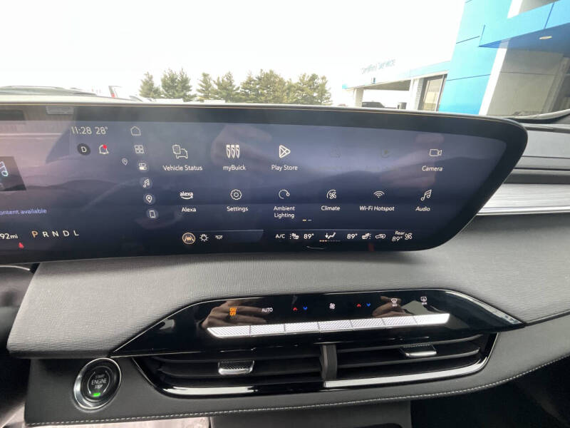 2025 Buick Enclave Preferred