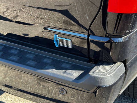 2025 Ford F-150 Lightning Lariat