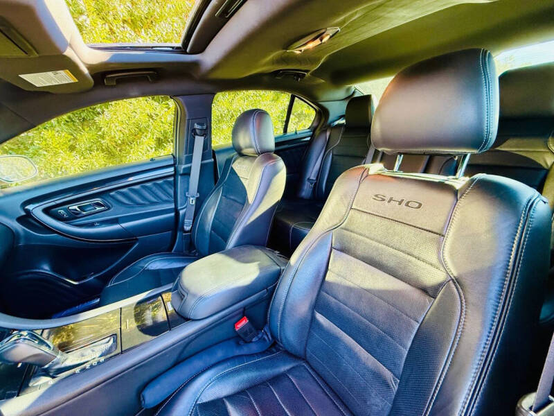 2017 Ford Taurus SHO