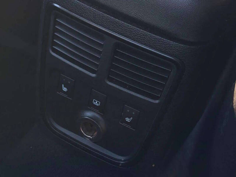 2012 Chrysler 300 S V6