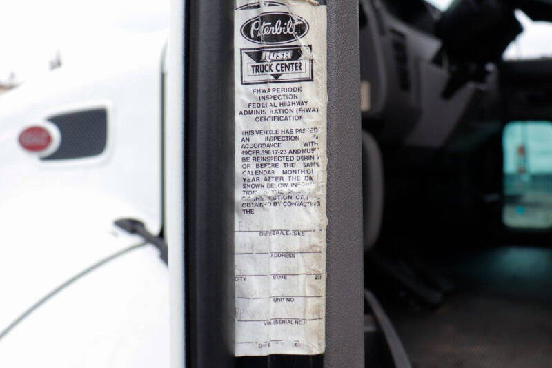 2020 Peterbilt 348