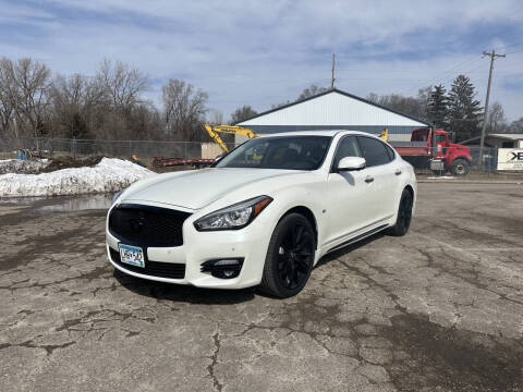 2017 Infiniti Q70L for sale at ONG Auto in Farmington MN