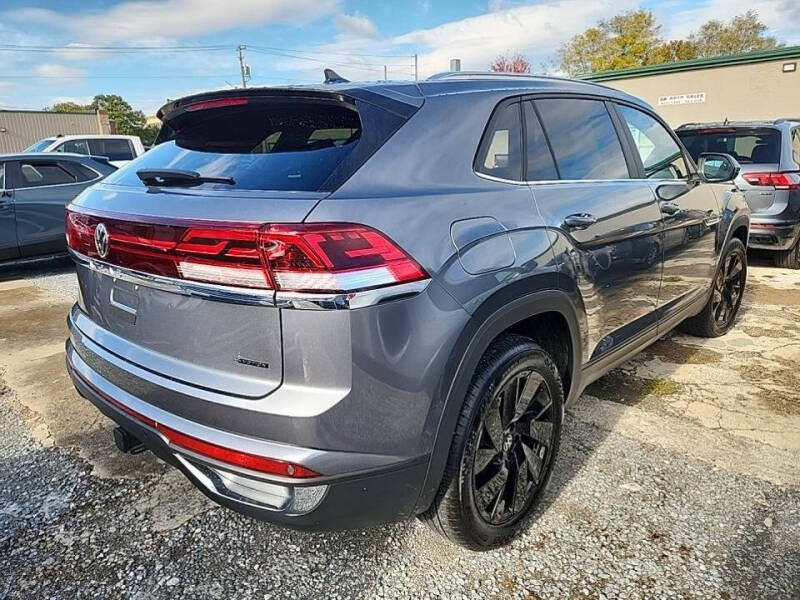 2024 Volkswagen Atlas Cross Sport SE 4Motion