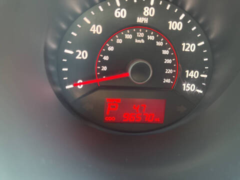 2011 Kia Sorento LX