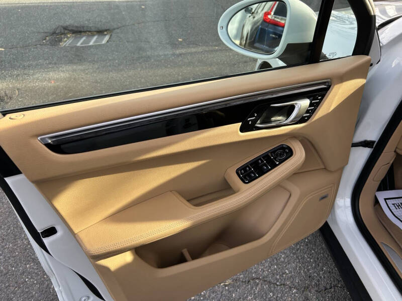 2016 Porsche Macan S