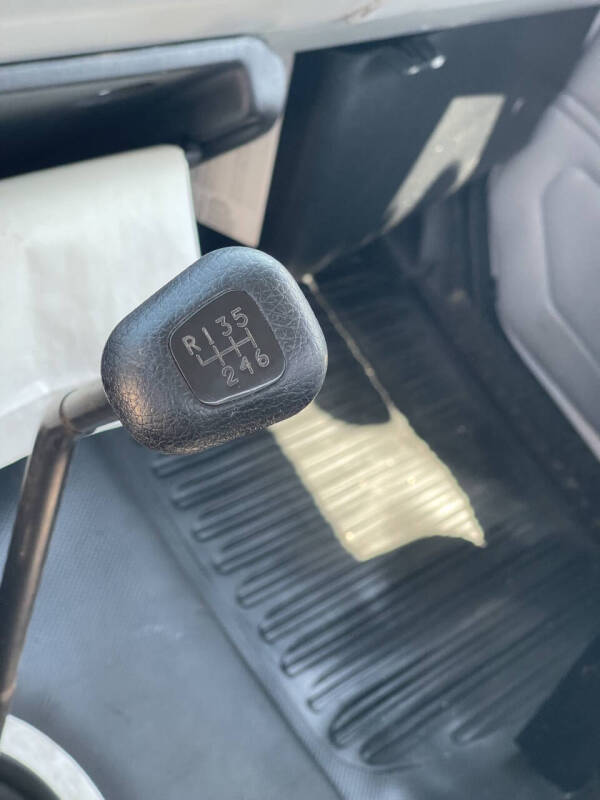 2001 Freightliner FL60