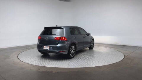 2015 Volkswagen Golf TSI SE