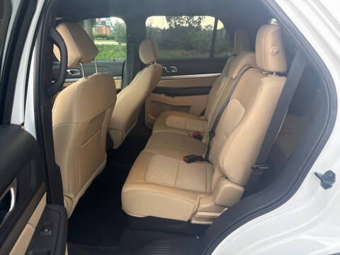2017 Ford Explorer
