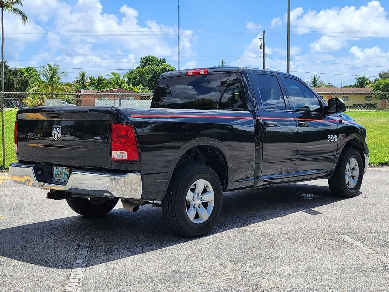 2017 RAM 1500 Pickup - $19,995