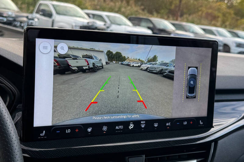 2023 Ford Escape Hybrid ST-Line Select