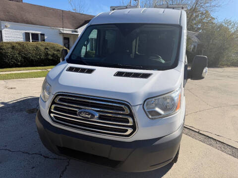 2017 Ford Transit 150 XLT