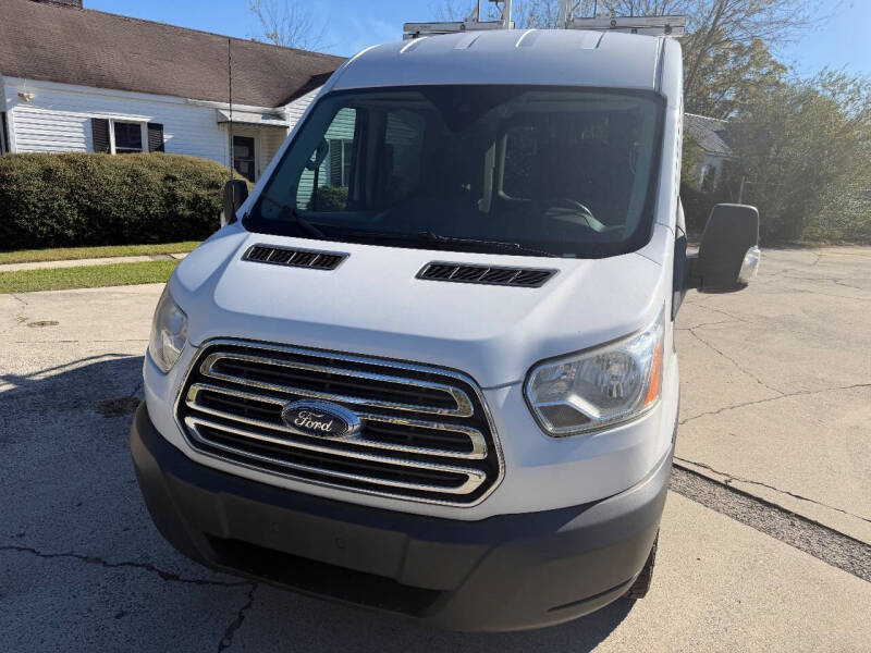 2017 Ford Transit 150 XLT
