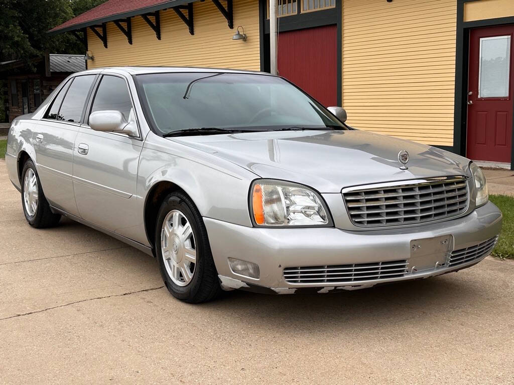 2005 Cadillac DeVille for sale at BANKERS AUTOS in Denton, TX