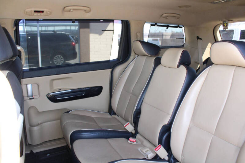 2016 Kia Sedona