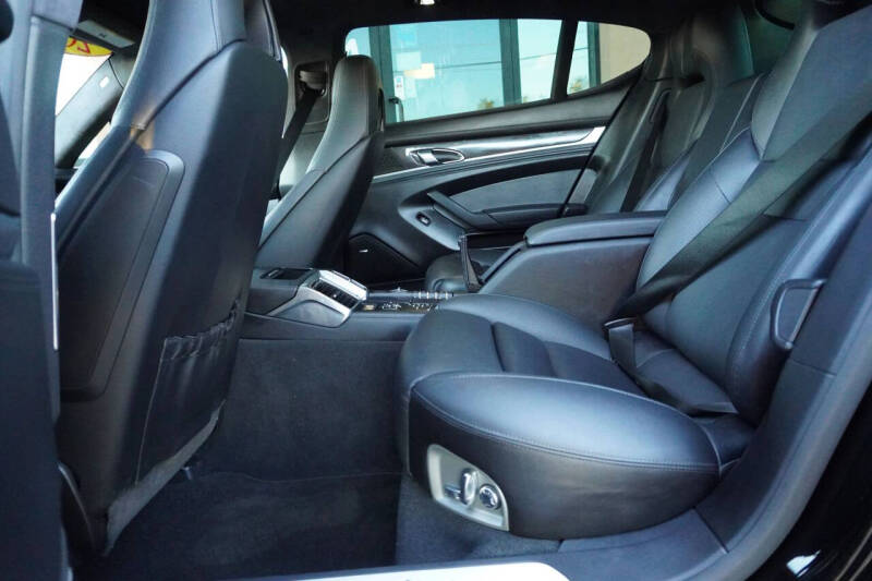 2014 Porsche Panamera Turbo Executive