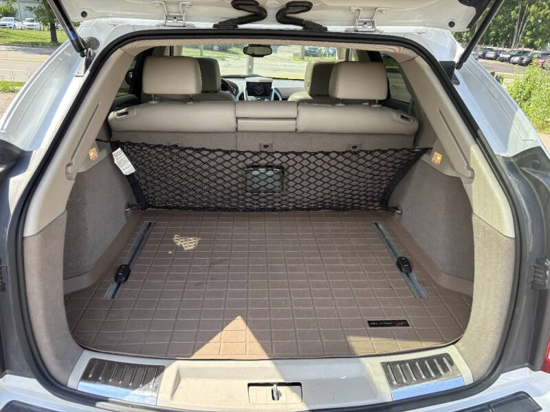 2011 Cadillac SRX Performance Collection