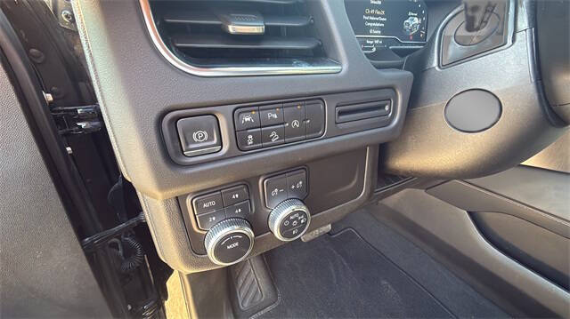 2023 GMC Yukon XL AT4