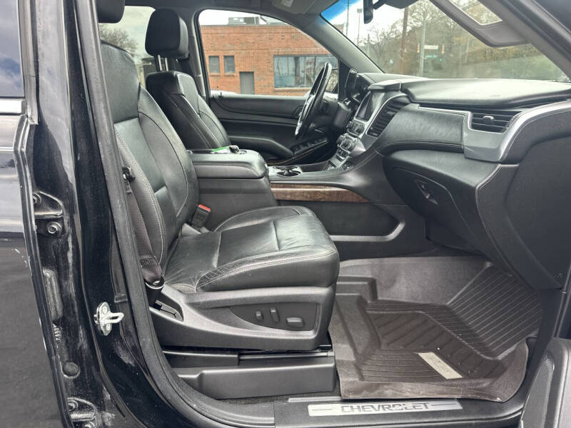 2017 Chevrolet Suburban LT