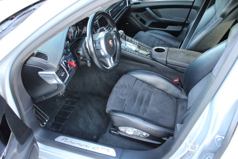 2015 Porsche Panamera GTS