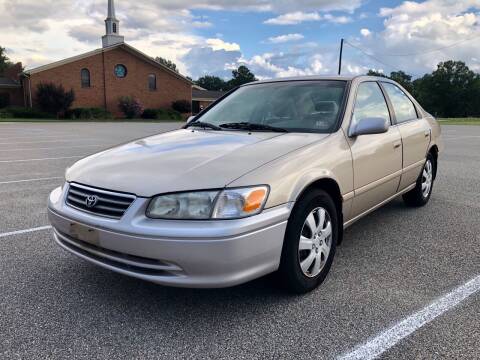 2000 Toyota Camry for sale at Xclusive Auto Sales in Colonial Heights VA