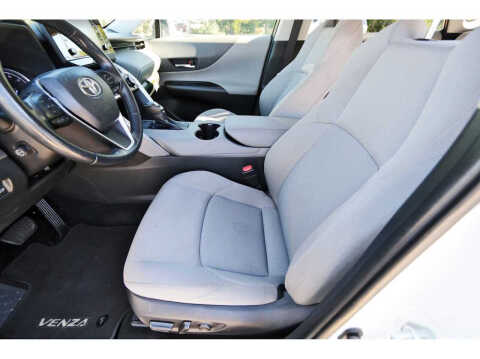 2021 Toyota Venza LE