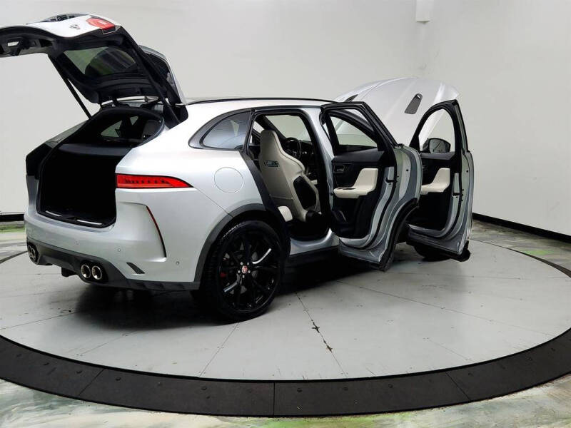 2020 Jaguar F-PACE SVR