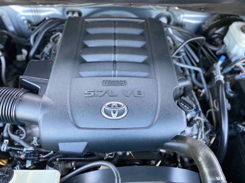 2016 Toyota Tundra SR5 photo 29