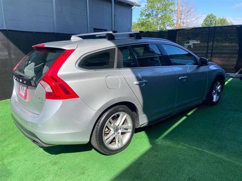 2015 Volvo V60 T5 Platinum