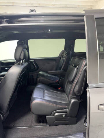 2016 Dodge Grand Caravan R/T