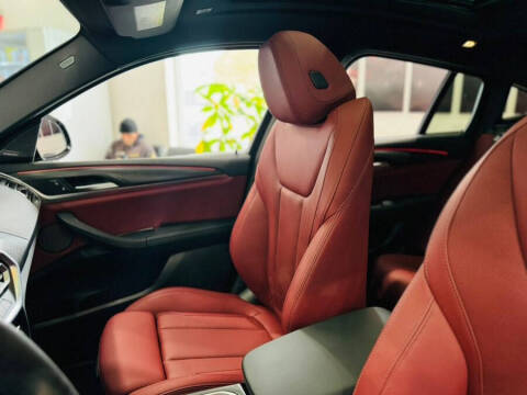 2024 BMW X4 xDrive30i