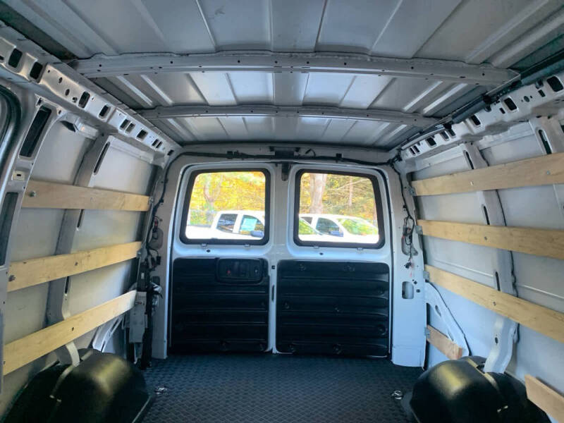 2024 Chevrolet Express 2500