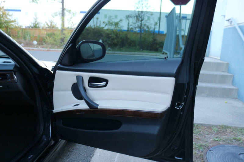 2011 BMW 3 Series 335i