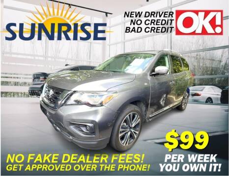 2020 Nissan Pathfinder for sale at AUTOFYND in Elmont NY
