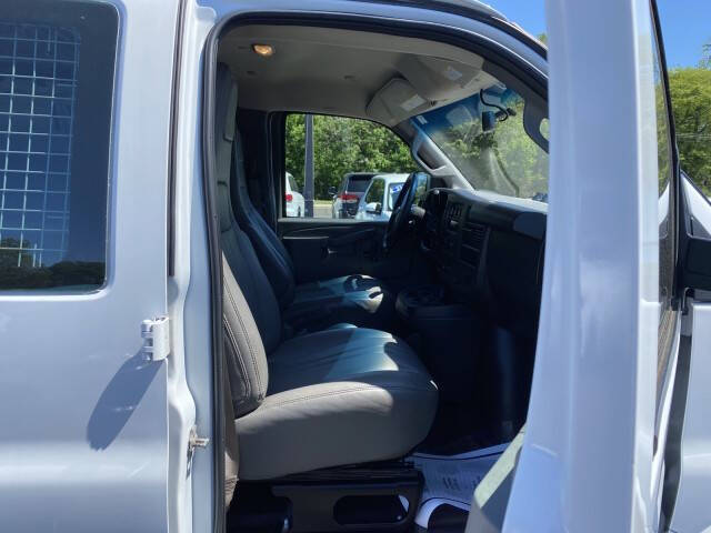 2022 Chevrolet Express 2500