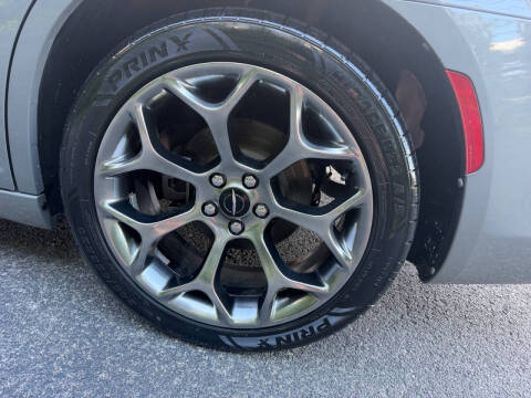 2018 Chrysler 300 Touring