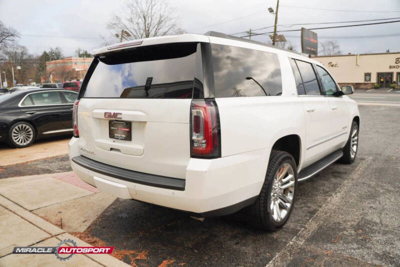 2017 GMC Yukon XL SLT