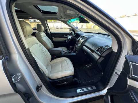 2016 Ford Explorer Platinum